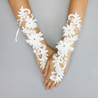 IV WEDDING LACE GLOVE
