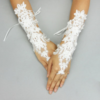 IV WEDDING LACE GLOVE