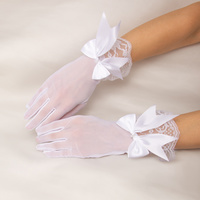 BRIDAL CHANTILLY LACE GLOVES
