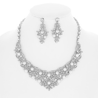 SYNTHETIC PEARL & CRYSTAL RHINESTONE ADJUSTABLE V-SHAPE FLORAL BIB NECKLACE EARRING SET