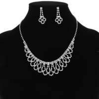 DAINTY RHINESTONE NECKLACE SET