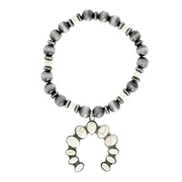 WESTERN SQUASH BLOSSOM WITH SYNTHETIC TURQUOISE STONE NAVAJO PEARL STRETCH BRACELET