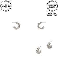 FLASH-PLATED RIBBED HUGGIE HOOP EARRINGS