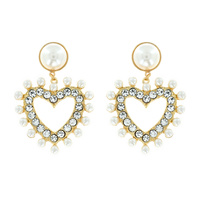 FASHION PEARL AND RHINESTONE HEART DANGLE EARRINGS