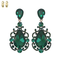 CHANDELIER STONE CLIP EARRING