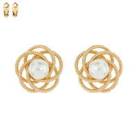 CENTER PEARL METAL CLIP EARRING