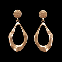DROP ASYMMETRICAL METAL EARRING