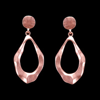 DROP ASYMMETRICAL METAL EARRING
