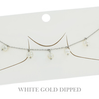 15" GOLD PLATED SYNTHETIC PEARL STATION ADJUSTABLE CHAIN NECKLACE IN WHITE AND YELLOW GOLD PLATTING