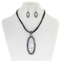 NAVAJO STYLE LEATHER NK SET