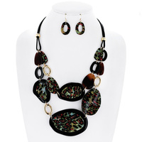 BOHO ANIMAL PRINT ACETATE OVAL LINK ADJUSTABLE CORD NECKLACE EARRING SET