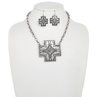 WESTERN CROSS CONCHO CHAIN NECKLACE SET