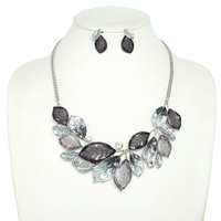 JEWELED LEAF BRANCH CLUSTER BIB NECKLACE SET