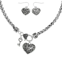 FILIGREE HEART PENDANT NECKLACE SET