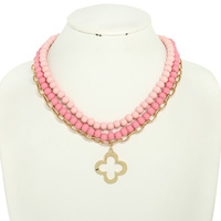 MULTI-LAYERED QUATREFOIL PENDANT BEAD NECKLACE