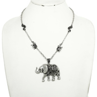 FLORAL FILIGREE PATTERNED ELEPHANT NECKLACE
