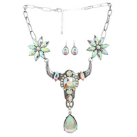 WESTERN CRYSTAL STEERHEAD NECKLACE SET