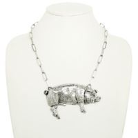 WESTERN PIG PENDANT NECKLACE