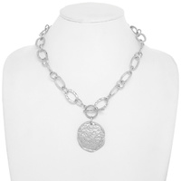 HAMMERED DISC TOGGLE NECKLACE