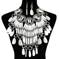 FANCY PEARL DROP NECKLACE AND EARRINGS SET