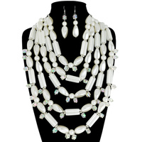 MU LAYERED PEARL NECKLACE AND EARRINGS SET