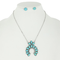 WESTERN TURQUOISE SQUASH BLOSSOM PENDANT NECKLACE AND EARRINGS SET