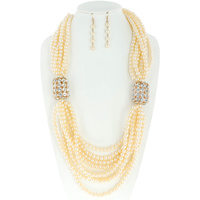 PEARL NECKLACE AND EARRINGS SET