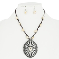 WESTERN STYLE CONCHO WITH SEMI PRECIOUSE STONE PENDANT NECKLACE AND EARRINGS SET