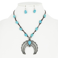 WESTERN STYLE SQUASH BLOSSOM WITH SEMI PRECIOUSE STONE PENDANT NECKLACE AND EARRINGS SET