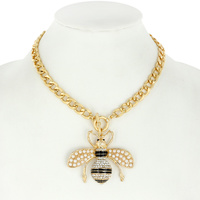 FASHION RHINESTONE BEE PENDANT  TOGGLE NECKLACE