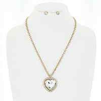 TITANIC HEART OF THE OCEAN CRYSTAL HEART NECKLACE WITH BLUE STUD EARRINGS