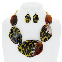 FASHION NECKLACE AND EARRING SET