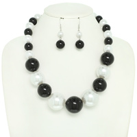 SYNTHETIC PEARL LARGE BEAD STATEMENT NECKLACE EARRING SET