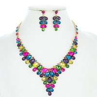 V RHINESTONE NECKLACE SET
