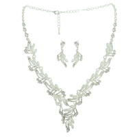 FILIGREE LEAF PETAL PEARL RHINESTONE NECKLACE SET