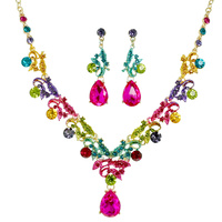 VINE GEMSTONE CLUSTER V-SHAPED NECKLACE SET