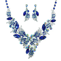 LEAF DESIGN GEMSTONE V-SHAPED NECKLACE SET