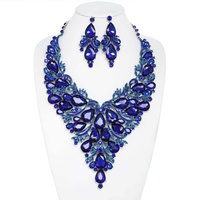 CRYSTAL GEMSTONE CLUSTER V-SHAPED NECKLACE SET