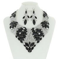 FANCY DIAMOND BIB NECKLACE SET