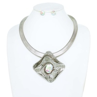 DIAMOND SHAPED SNAKE CHAIN COLLAR NECKLACE SET