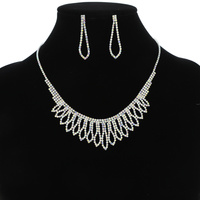 DAINTY RHINESTONE NECKLACE SET