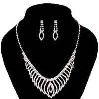 DAINTY RHINESTONE NECKLACE SET