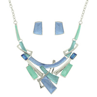 MULTICOLOR GEOMETRIC BAR NECKLACE SET