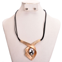 GEM MINIMAL METAL NECKLACE SET
