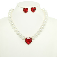 CRYSTAL HEART PEARL NECKLACE SET