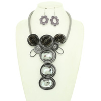 FLORAL SPIRAL CRYSTAL AMULET NECKLACE SET