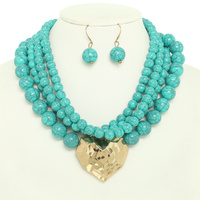 MULTI STRAND PEARL HEART PENDANT NECKLACE SET