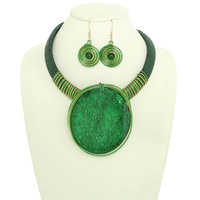 TEXTURE MEDALLION NECKLACE SET