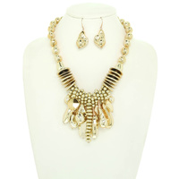 BEADED TEARDROP CLUSTER NECKLACE SET