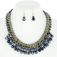 FASHION BEAD NECKLACE AND EARRINGS SET